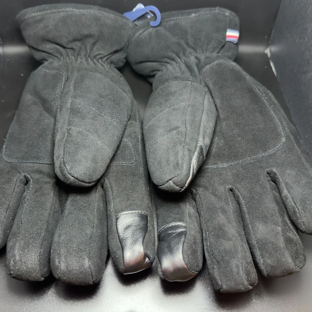 Tommy Hilfiger Black Leather Gloves with Tech Fingers - Picture 2 of 4